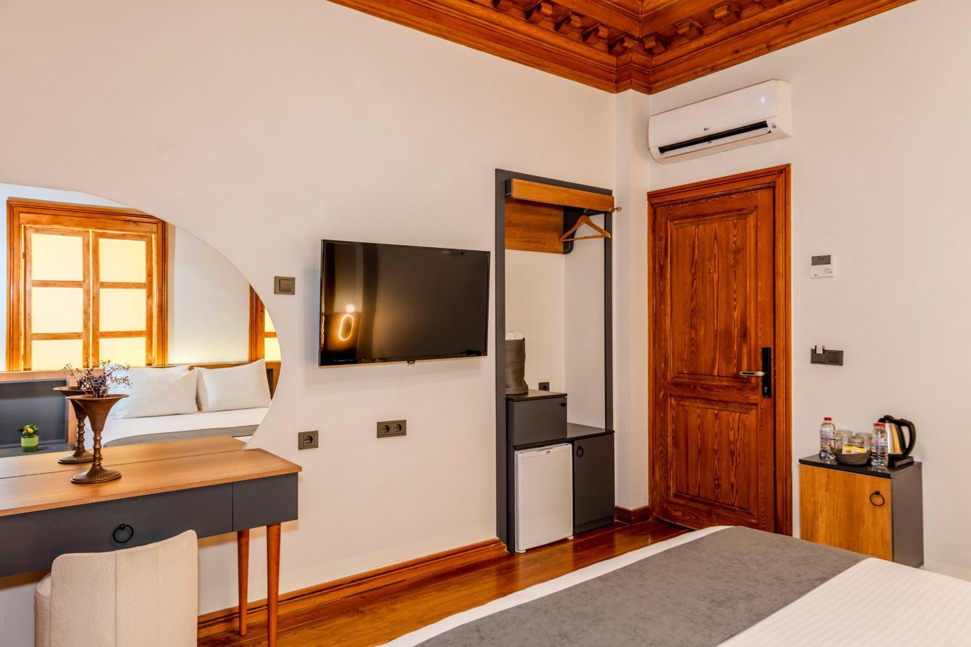 Elmira Pera Hotel & Spa - Special Class Estambul Exterior foto